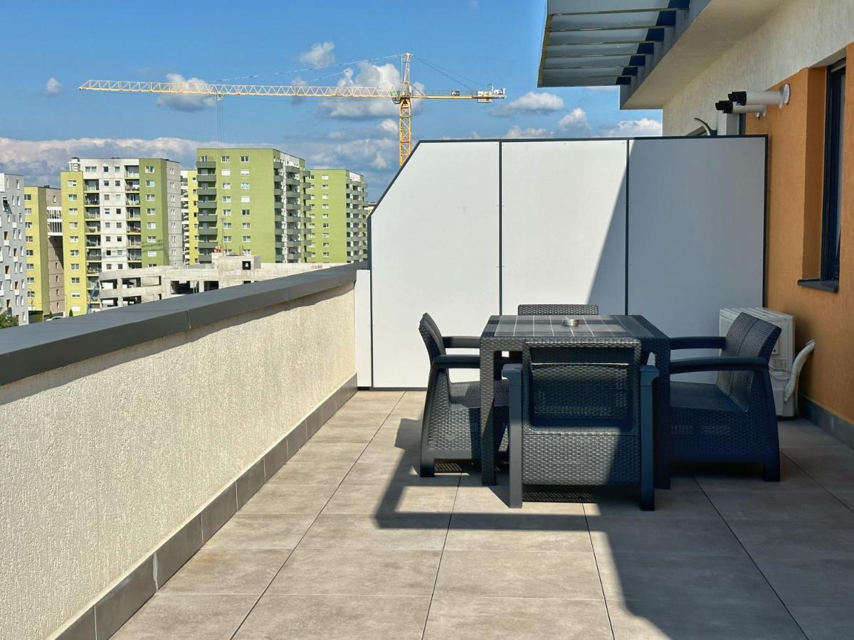 Koa - Urban Penthouse